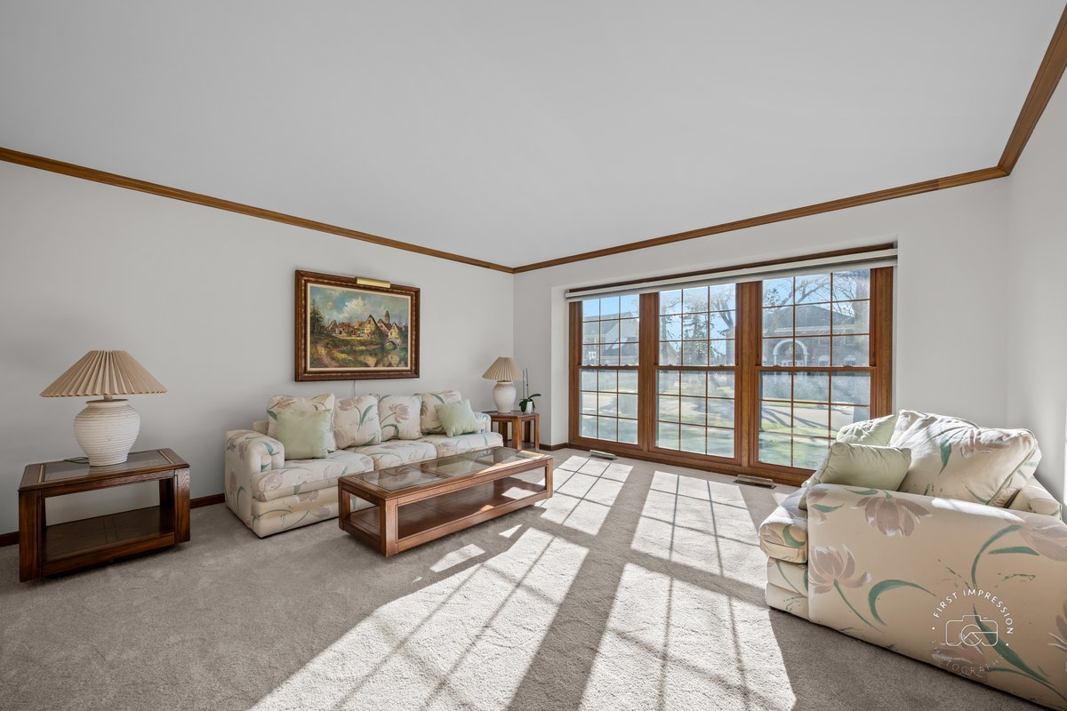 2408 Barkdoll Road Naperville, IL 60565 - Photo 3 of 29 Gallery Image 3