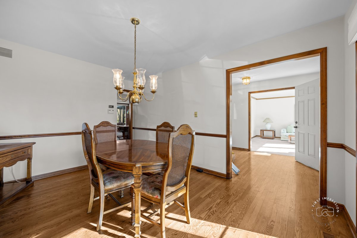 2408 Barkdoll Road Naperville, IL 60565 - Photo 6 of 29 Gallery Image 6