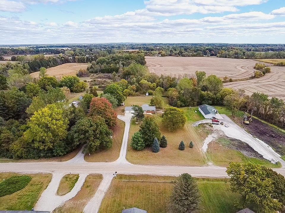14392 North Vassar Road Millington, MI 48746 - Photo 29 of 95 50191154-fb2770d2-9367-42e0-96e6-7fa8ef1d4f6e.JPG