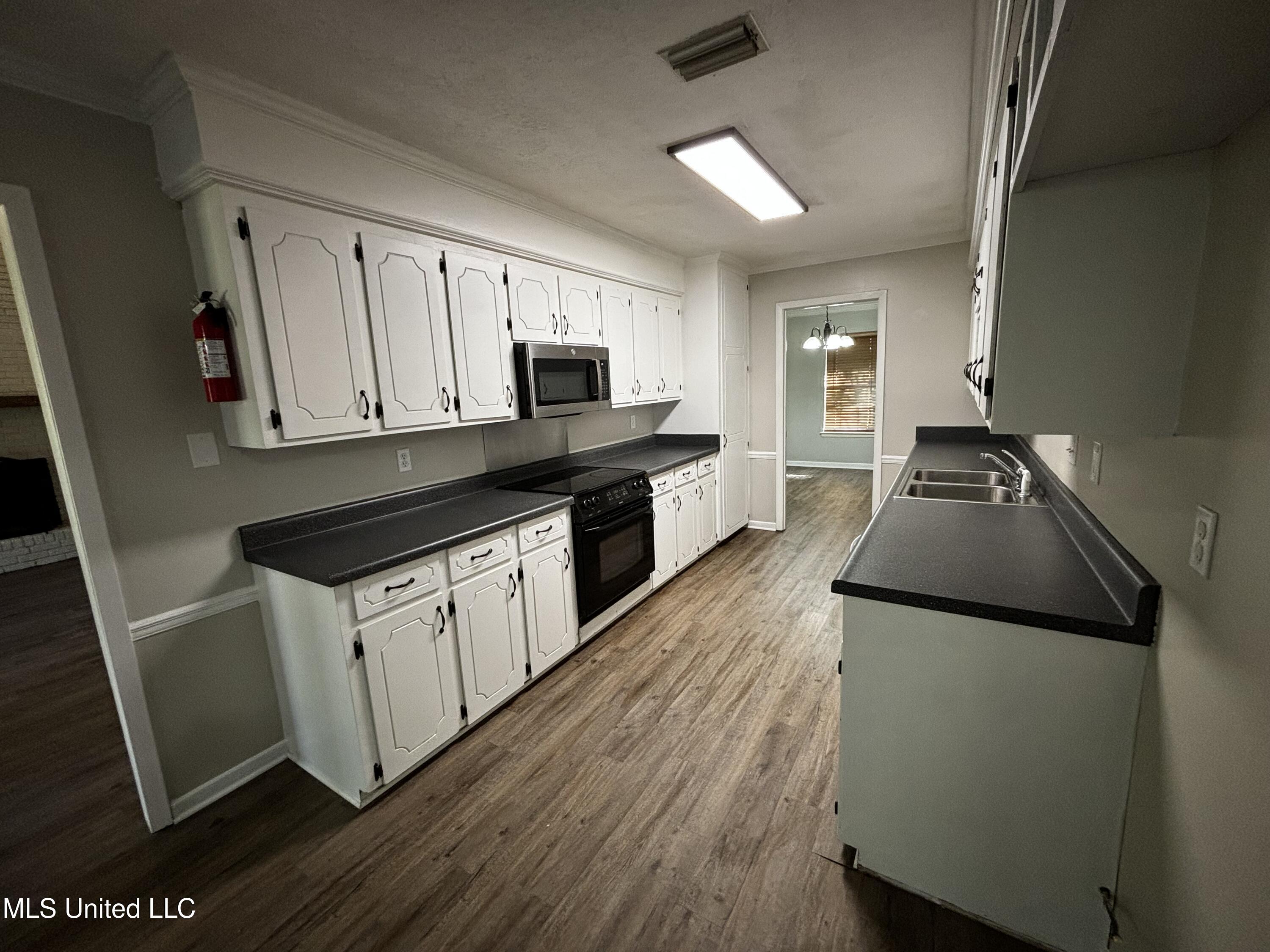 7 Treeway Drive Brandon, MS 39042 - Photo 2 of 20 Photo Nov 14 2024, 1 39 58 PM