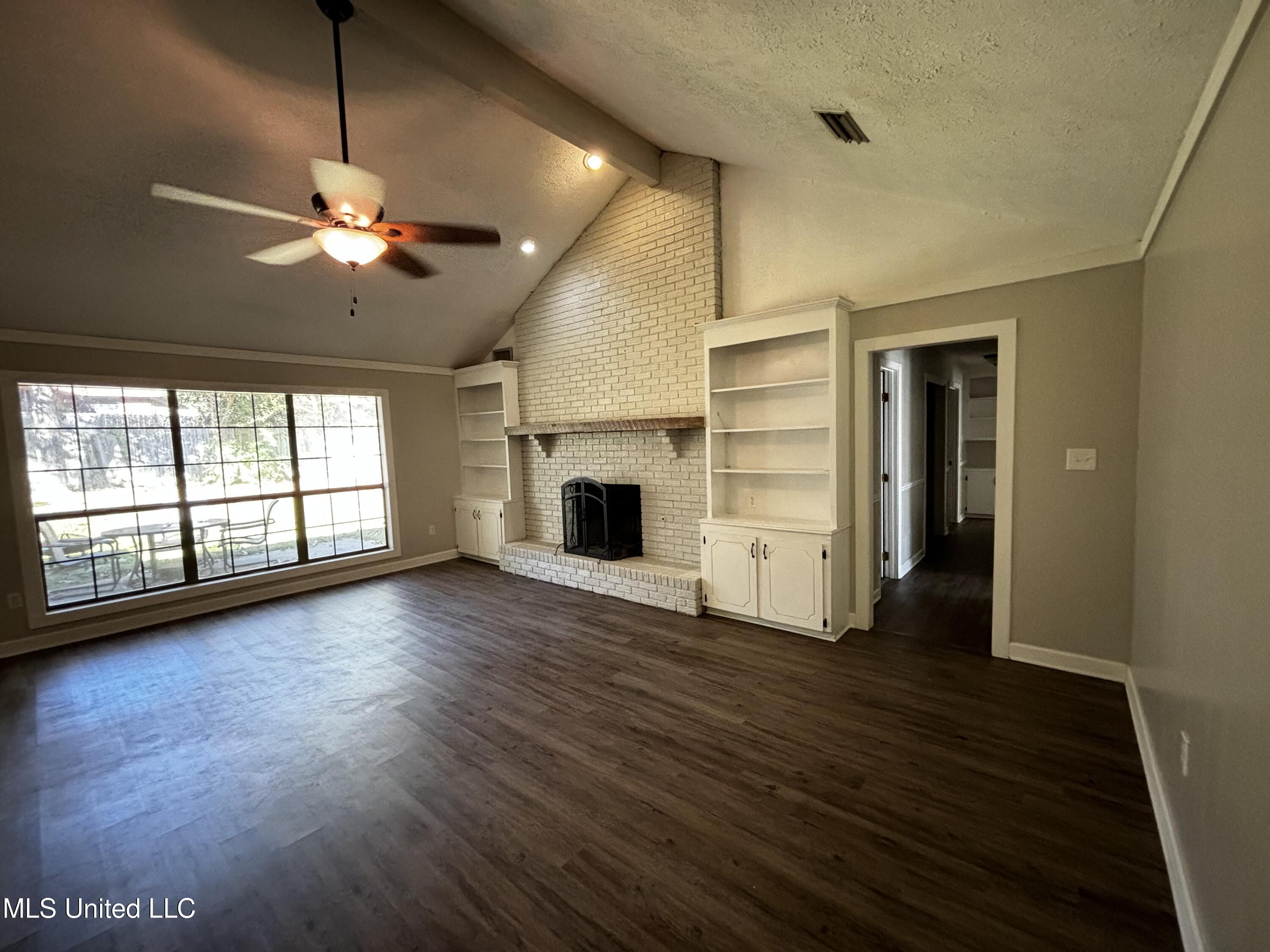 7 Treeway Drive Brandon, MS 39042 - Photo 4 of 20 Photo Nov 14 2024, 1 39 15 PM