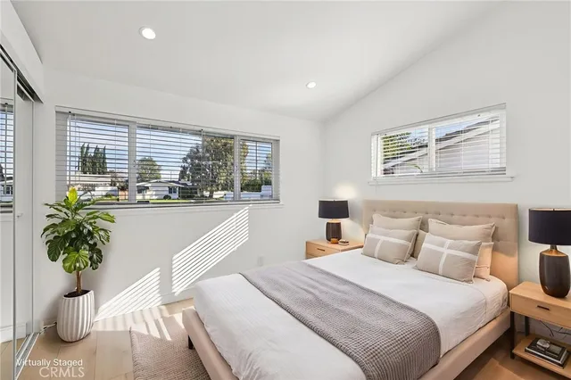 $999,000 | 11221 Balboa Boulevard, Granada Hills, CA 91344