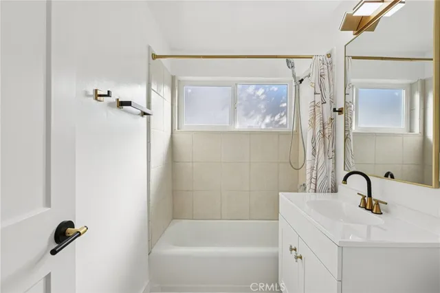 $999,000 | 11221 Balboa Boulevard, Granada Hills, CA 91344