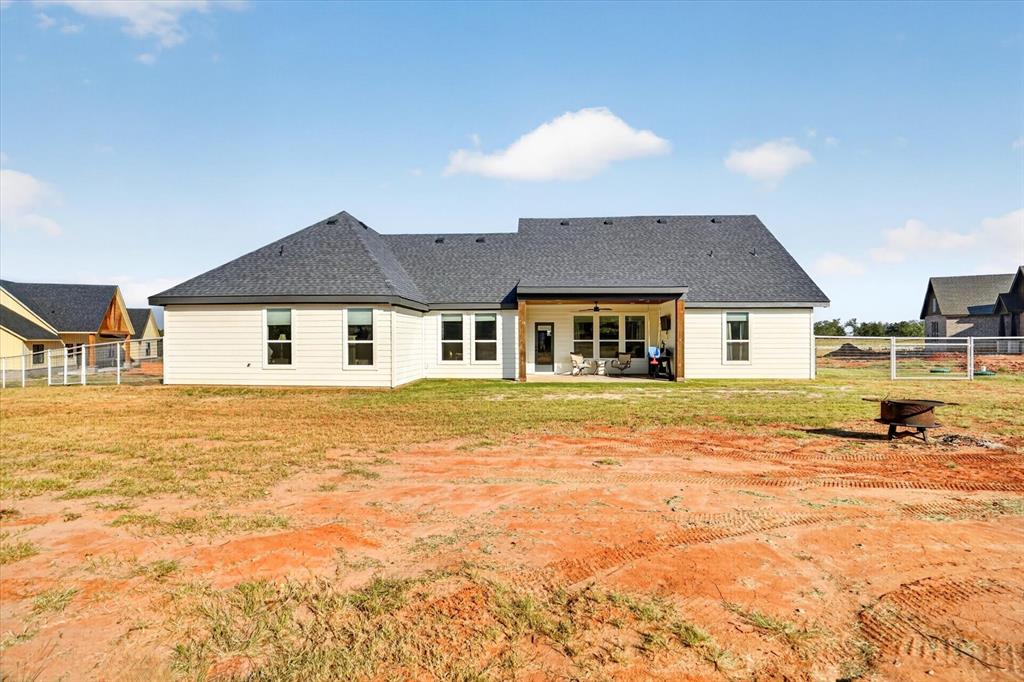 332 Jonny Boy Way Springtown, TX 76082 - Photo 36 of 40 Gallery Image 36