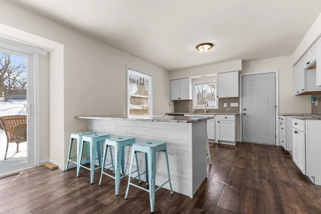 $260,000 | 4446 Scarlet Oak Drive, Rockford, IL 61109