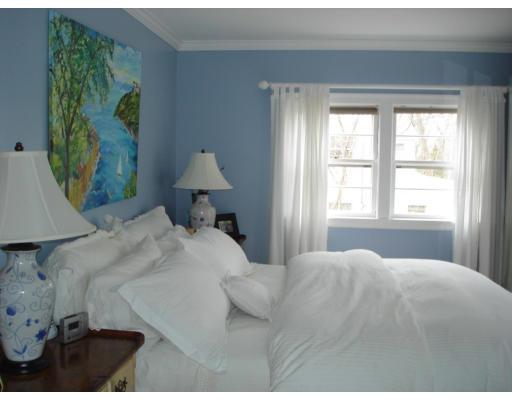 56 Madison Road Wellesley, MA 02481 - Photo 11 of 19