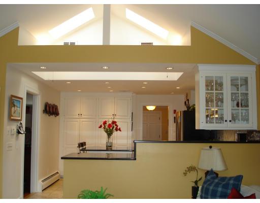 56 Madison Road Wellesley, MA 02481 - Photo 5 of 19