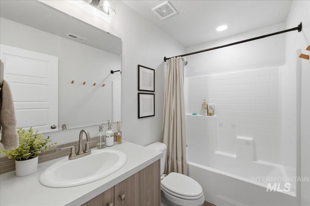 6609 South Memory Way Meridian, ID 83642 - Photo 32 of 50