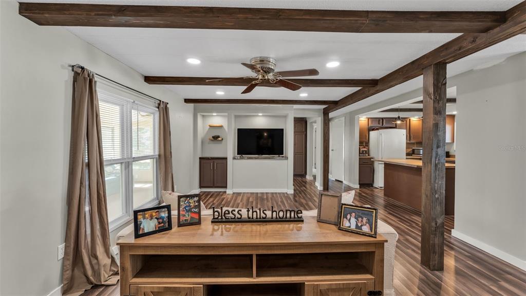 521 Oak Ridge East Lakeland, FL 33801 - Photo 3 of 32