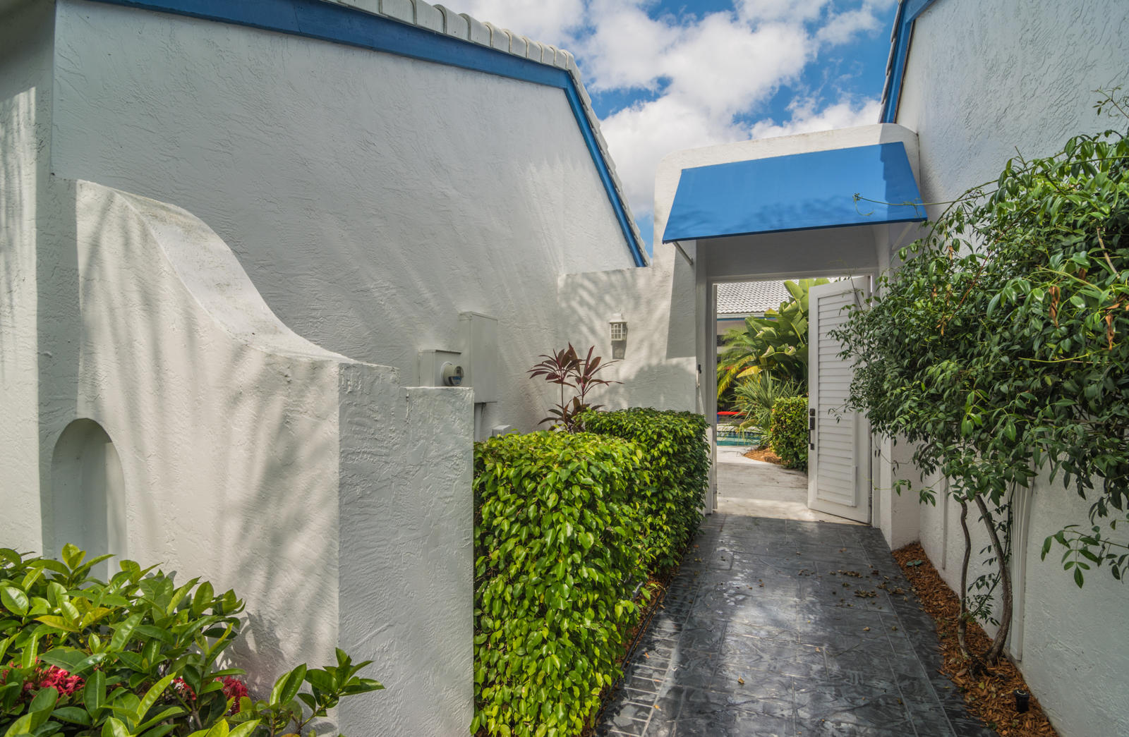 3675 Mykonos Court Boca Raton, FL 33487 - Photo 34 of 48 b-33
