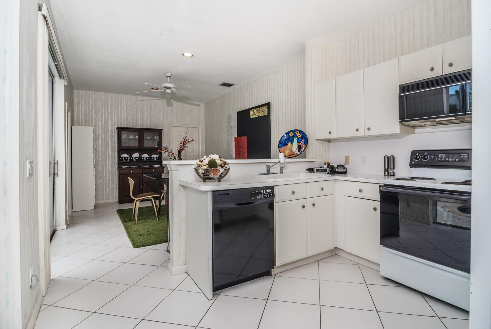 3675 Mykonos Court Boca Raton, FL 33487 - Photo 6 of 48 b-6