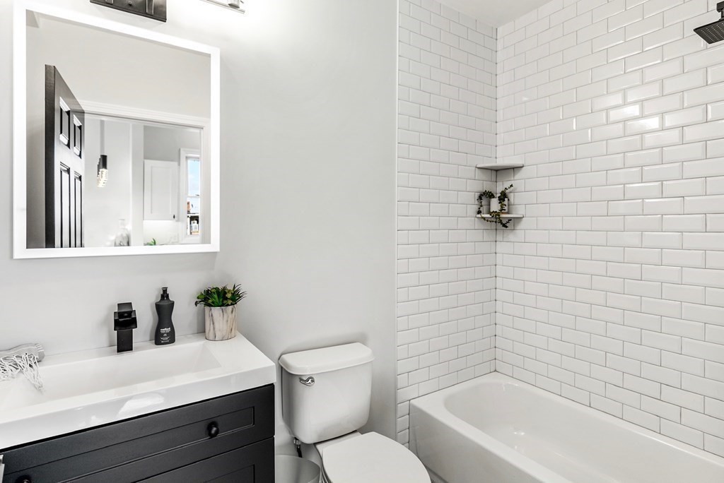258 Bremen Street, Unit 1 Boston, MA 02128 - Photo 7 of 21