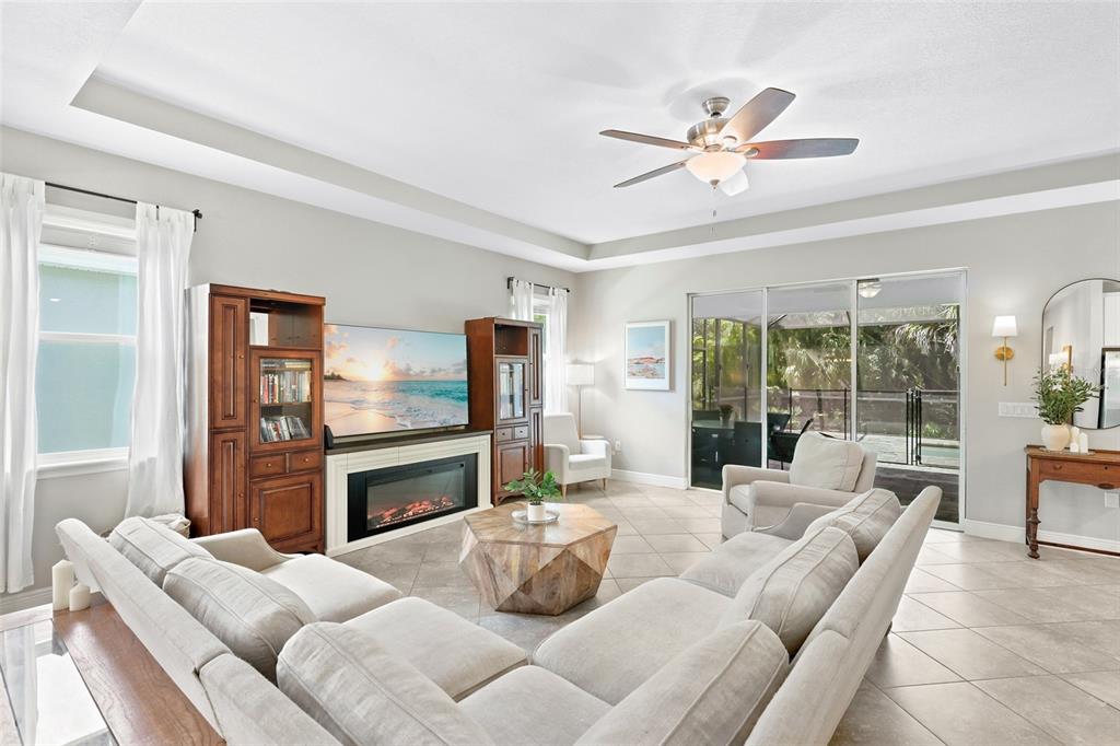15313 Trinity Fall Way Bradenton, FL 34212 - Photo 4 of 41