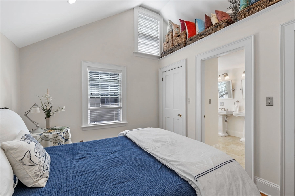 34 Front Street Marblehead, MA 01945 - Photo 31 of 41 a living room with hard wood flooring and a couch