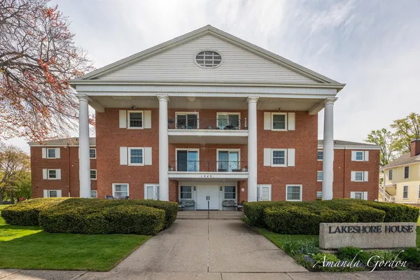 $162,500 | 1249 Lakeshore Drive, Unit 139, Muskegon, MI 49441