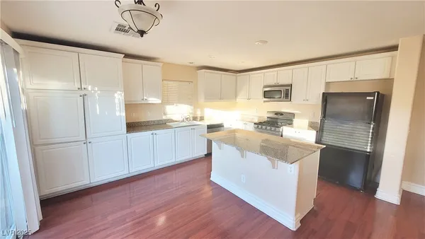 $2,200 | 229 Fairway Woods Drive, Las Vegas, NV 89148