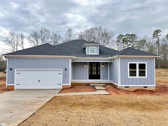 $432,000 | 209 Chestnut Drive, Belton, SC 29627