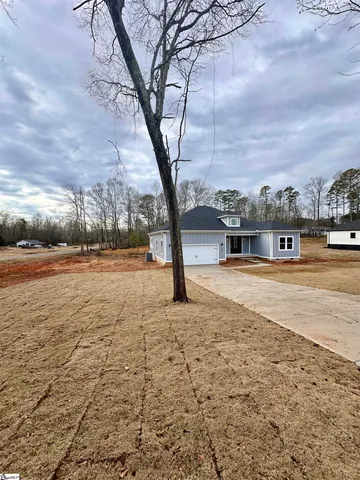 $432,000 | 209 Chestnut Drive, Belton, SC 29627