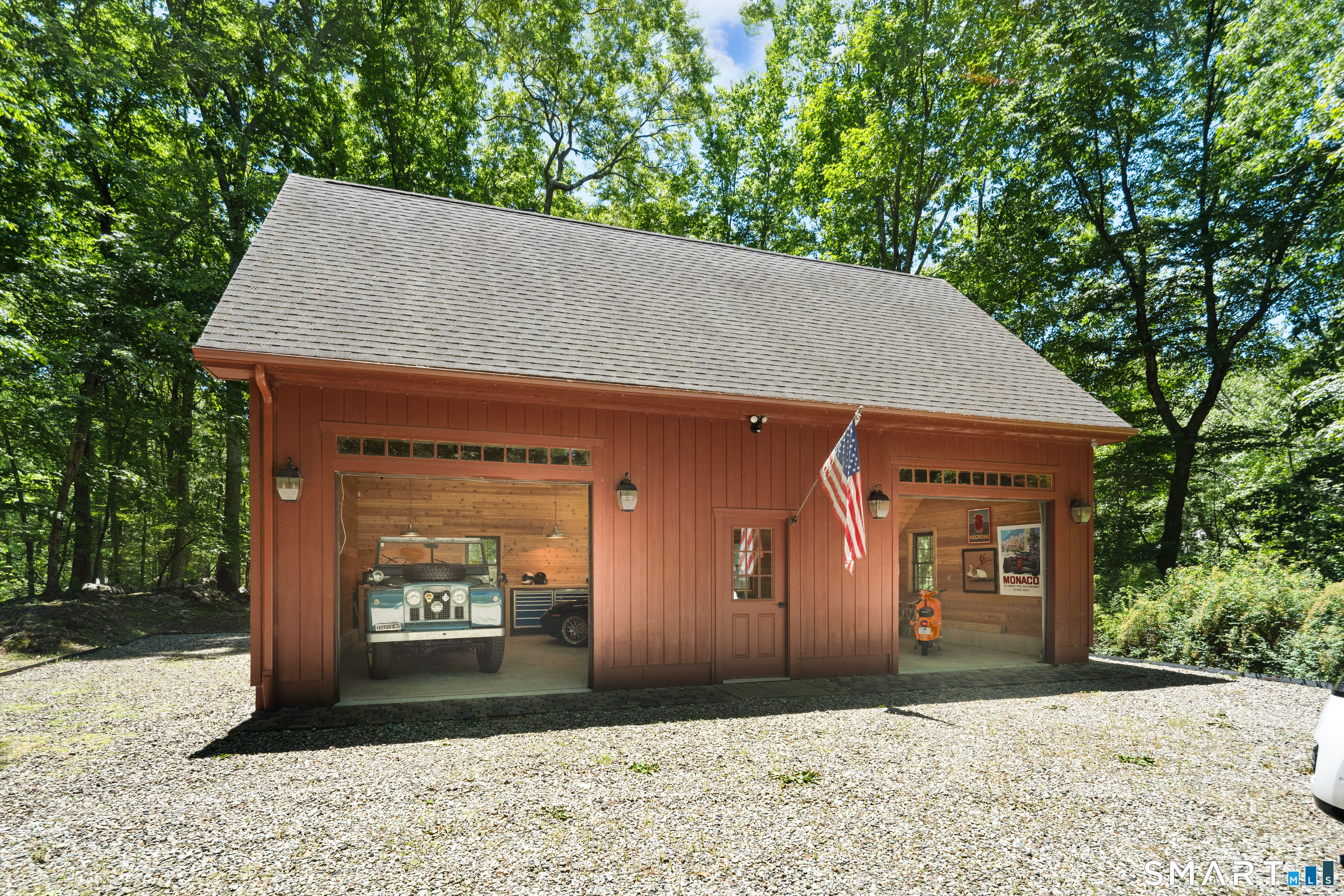 81 Lukes Wood Road New Canaan, CT 06840 - Photo 36 of 40
