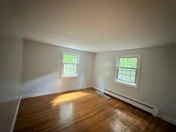 $3,200 | 34 Coyne Road, Unit 1, Waban, MA 02468