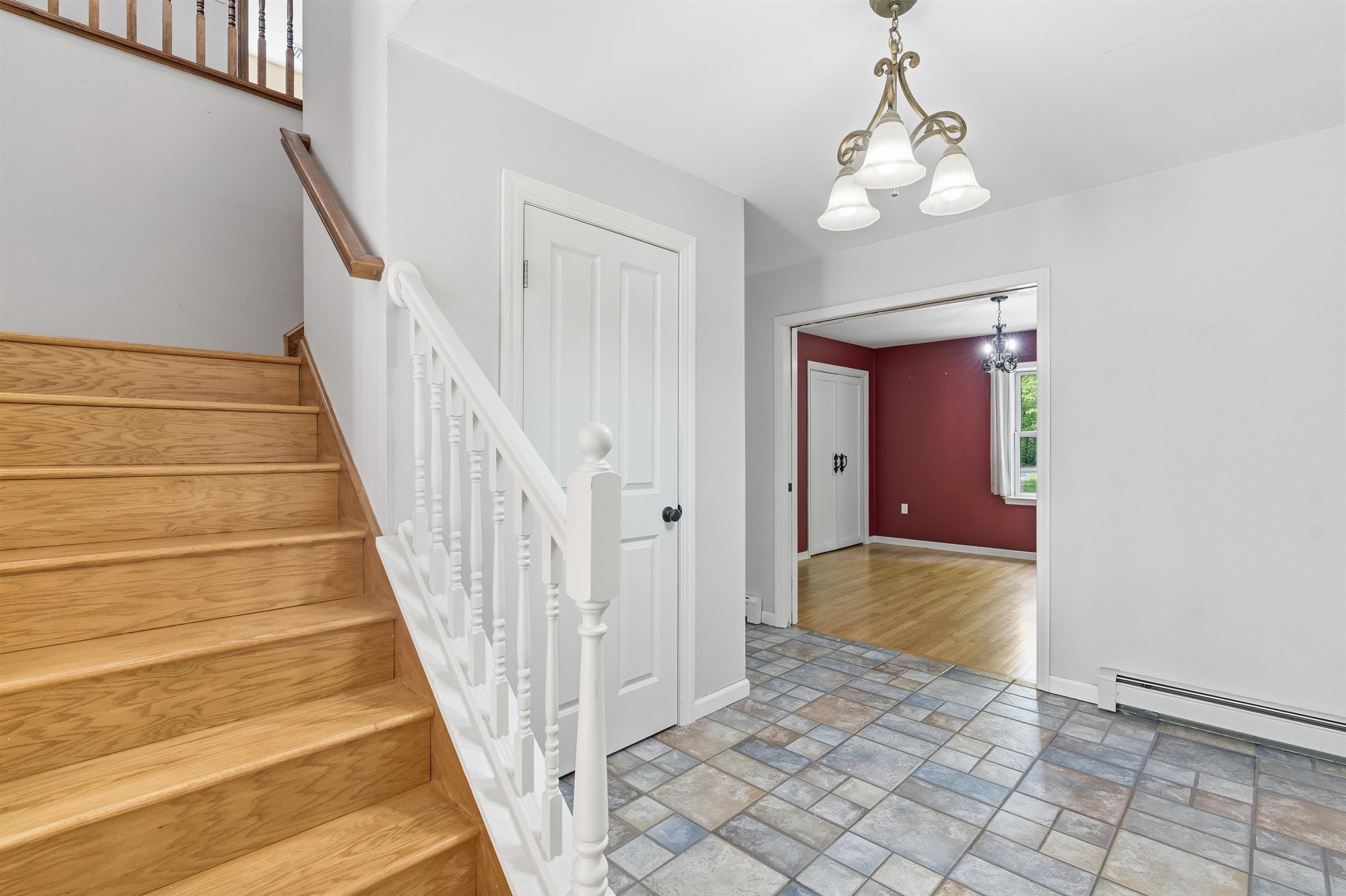 47 Noyes Road Londonderry, NH 03053 - Photo 5 of 51