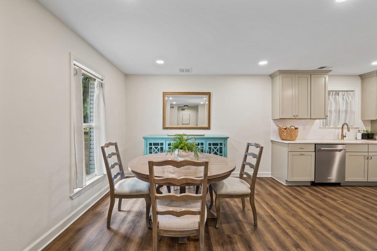 281 Briarbrook Cove Collierville, TN 38017 - Photo 11 of 33
