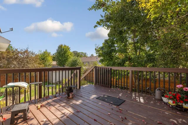 $319,900 | 885 Lee Street Northeast, Owatonna, MN 55060