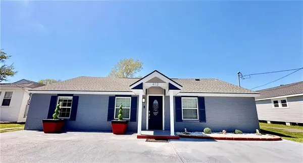 $2,400 | 412 Avenue G, Marrero, LA 70072