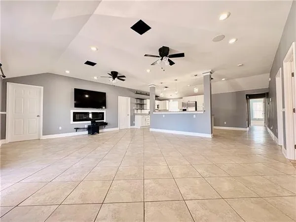 $2,400 | 412 Avenue G, Marrero, LA 70072