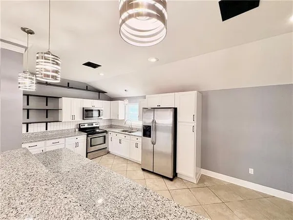 $2,400 | 412 Avenue G, Marrero, LA 70072