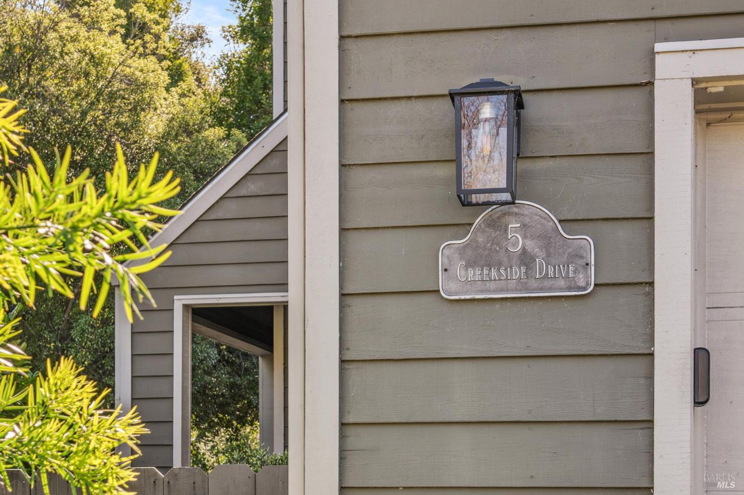 5 Creekside Drive San Rafael, CA 94903 - Photo 3 of 64