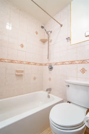 $3,000 | 724 17th Street, Union City, NJ 07087