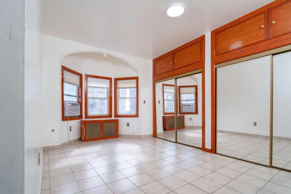 $3,000 | 724 17th Street, Union City, NJ 07087