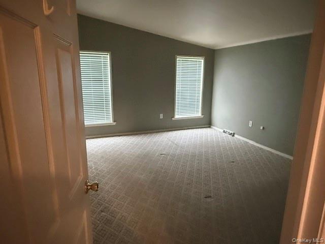 4 Delray Circle Poughkeepsie, NY 12603 - Photo 12 of 29