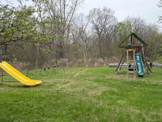 4 Delray Circle Poughkeepsie, NY 12603 - Photo 22 of 29 Community Play Area