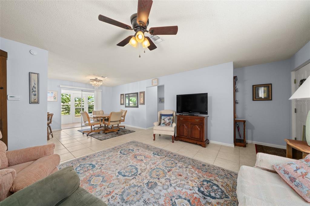 111 Lemon Road Northwest Lake Placid, FL 33852 - Photo 9 of 49