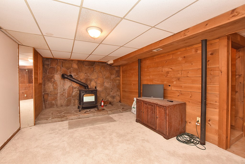 1470 Spring Lake Road Burrillville, RI 02830 - Photo 6 of 9