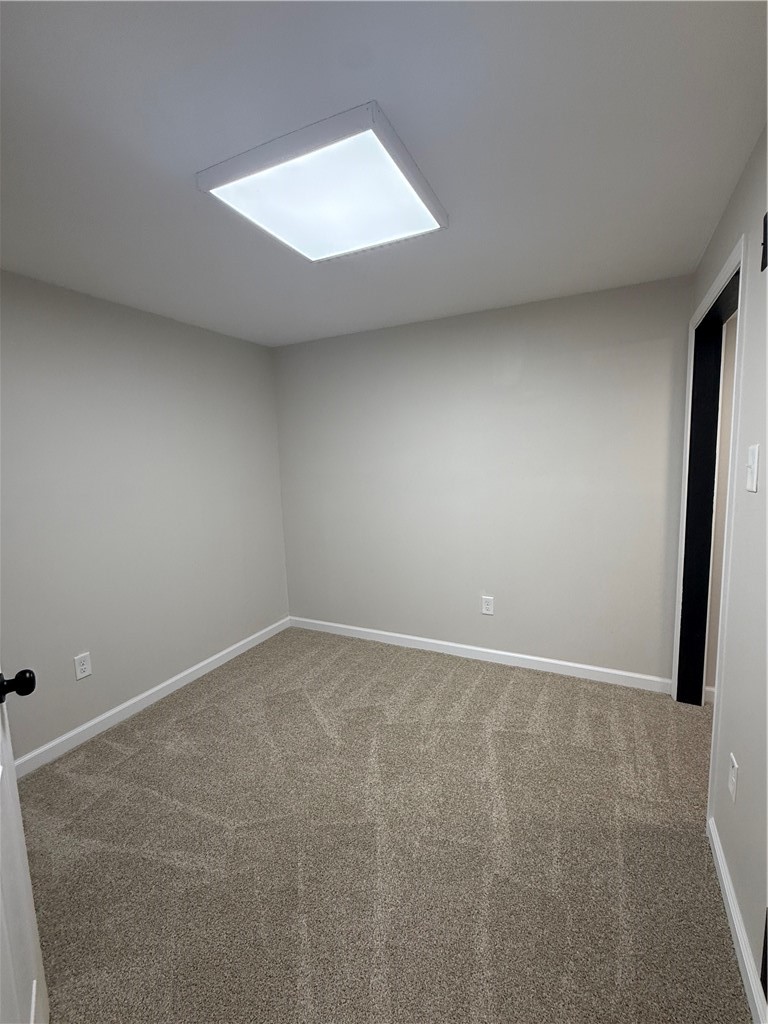 1681 North Oakcrest Avenue Decatur, IL 62526 - Photo 32 of 35 Gallery Image 32