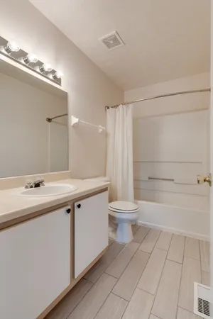 $1,700 | 104 Waterview Drive, Hendersonville, TN 37075