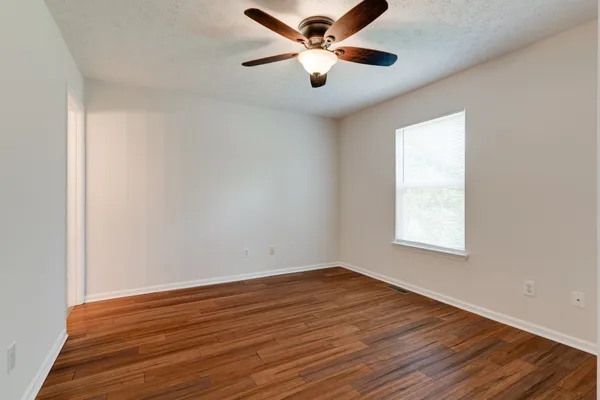 $1,700 | 104 Waterview Drive, Hendersonville, TN 37075