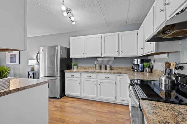 $219,000 | 10 Maple Wood Lane, Unit 3, Madison, WI 53704