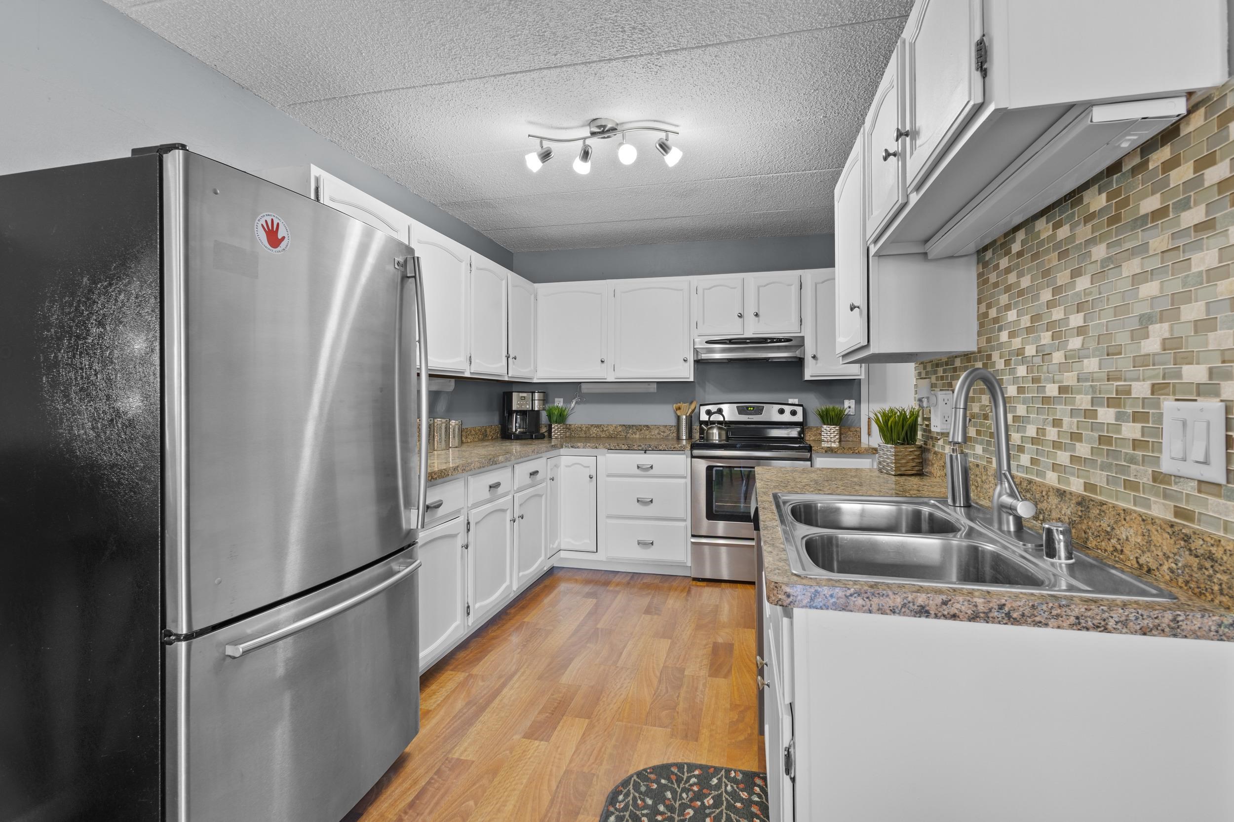 10 Maple Wood Lane, Unit 3 Madison, WI 53704 - Photo 2 of 44