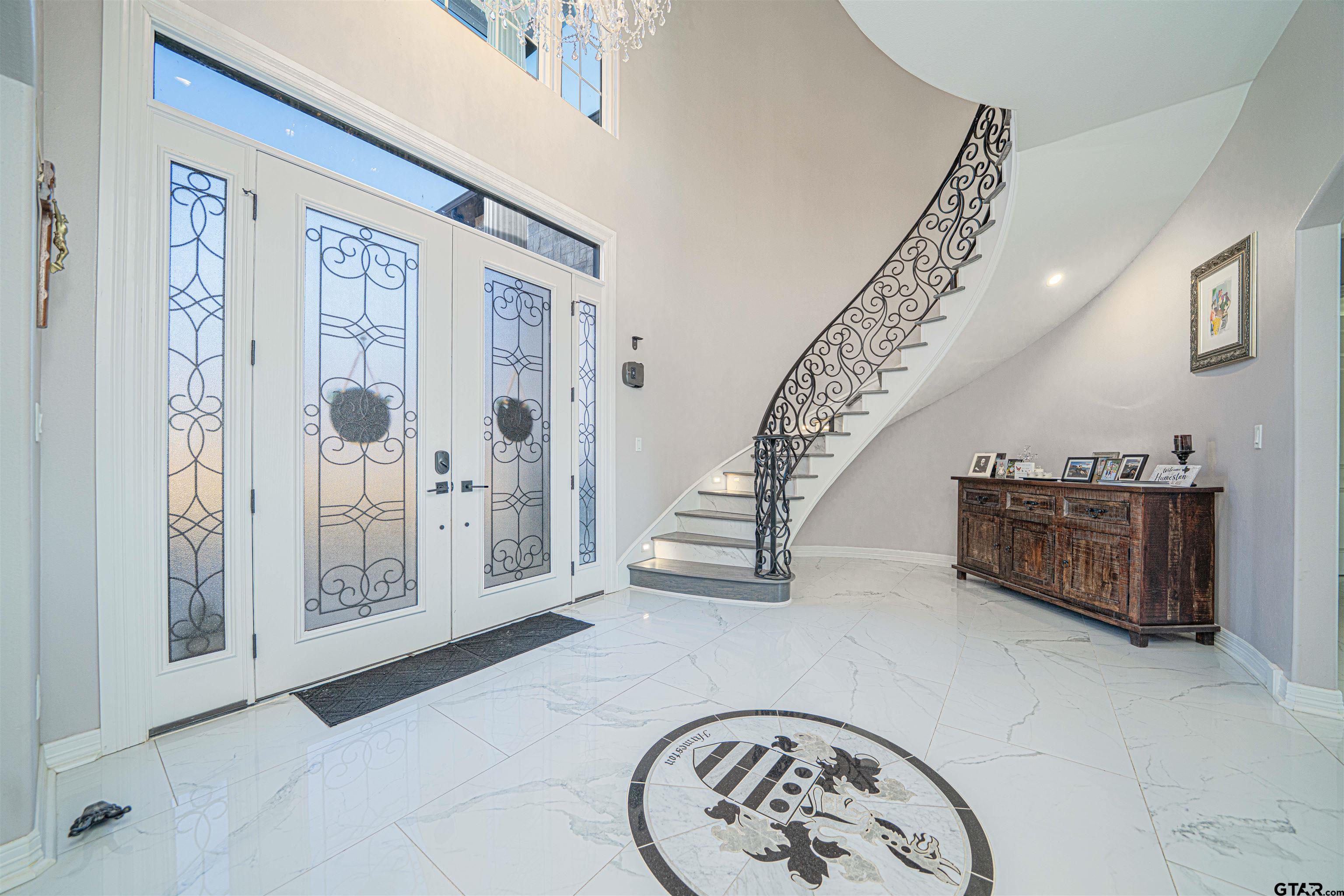 145 Private Road Pittsburg, TX 75686 - Photo 3 of 46 a view of entryway with livingroom