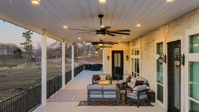 $1,995,000 | 145 Private Road, Pittsburg, TX 75686