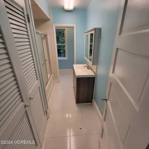 $2,900 | 63 Reids Hill Road, Morganville, NJ 07751