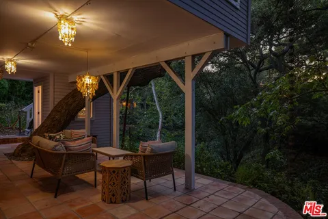 $1,598,000 | 21714 Encina Road, Topanga, CA 90290