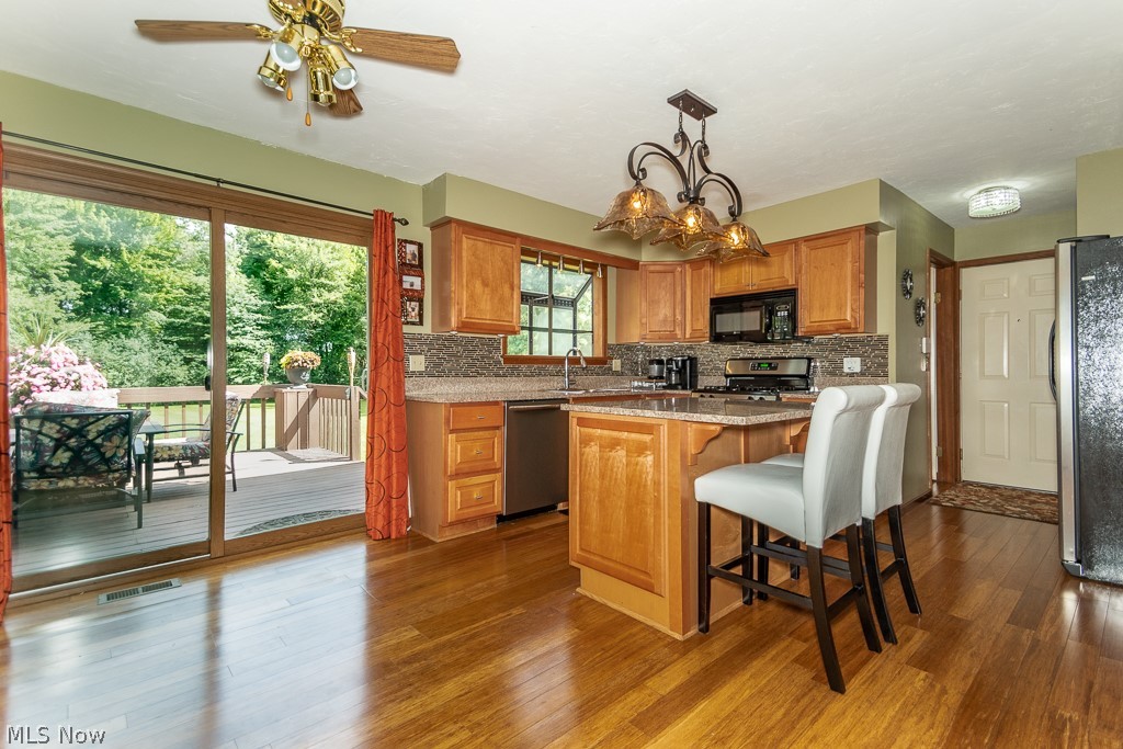 33065 Cedar Road Mayfield Heights, OH 44124 - Photo 6 of 29