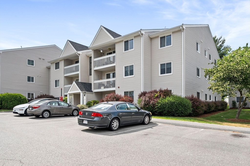 15 Bower Road, Unit E1 Quincy, MA 02169 - Photo 31 of 34
