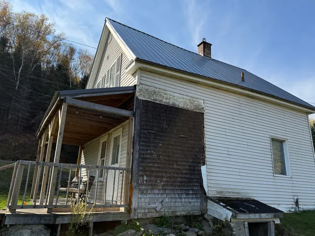 $179,000 | 500 Us Route 1, Van Buren, ME 04785