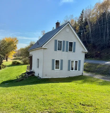 $179,000 | 500 Us Route 1, Van Buren, ME 04785